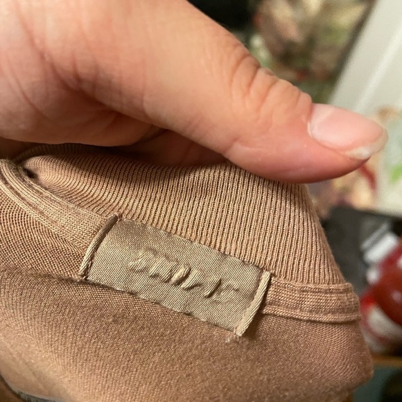 SKIMS TAN LONG SLEEVE TEE - Picture 3 of 4